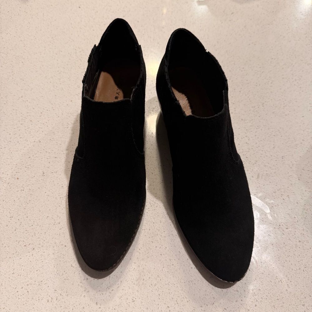 Lucky Brand LP-Folley Suede Ankle Bootie Black Size 8 Elastic Goring Stacked - Picture 3 of 9